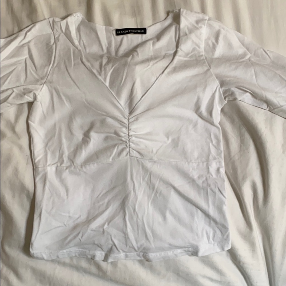 BRANDY MELVILLE LONG SLEEVE CROPPE TEE
